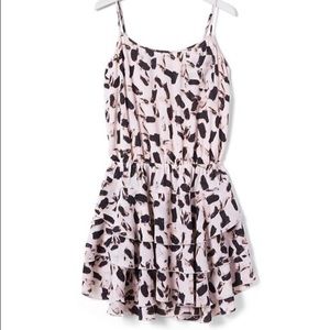 Banana Republic ruffle tiered dress 🎉